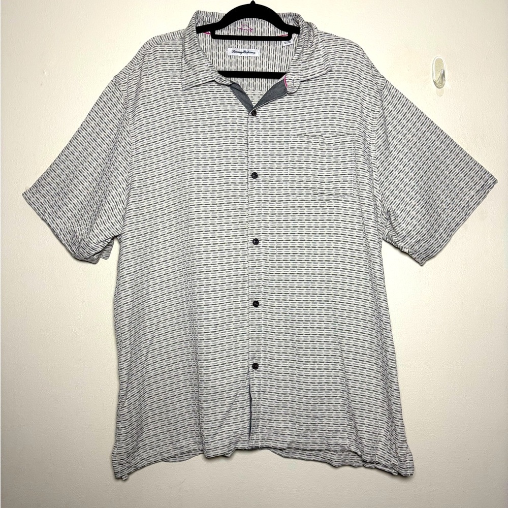 Tommy Bahama 100% Silk Men’s Gray and White Patterned Shirt Size XXL